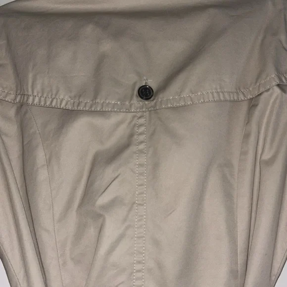 Banana Republic Women’s Classic Trench Coat - Size Small - Picture 4 of 11